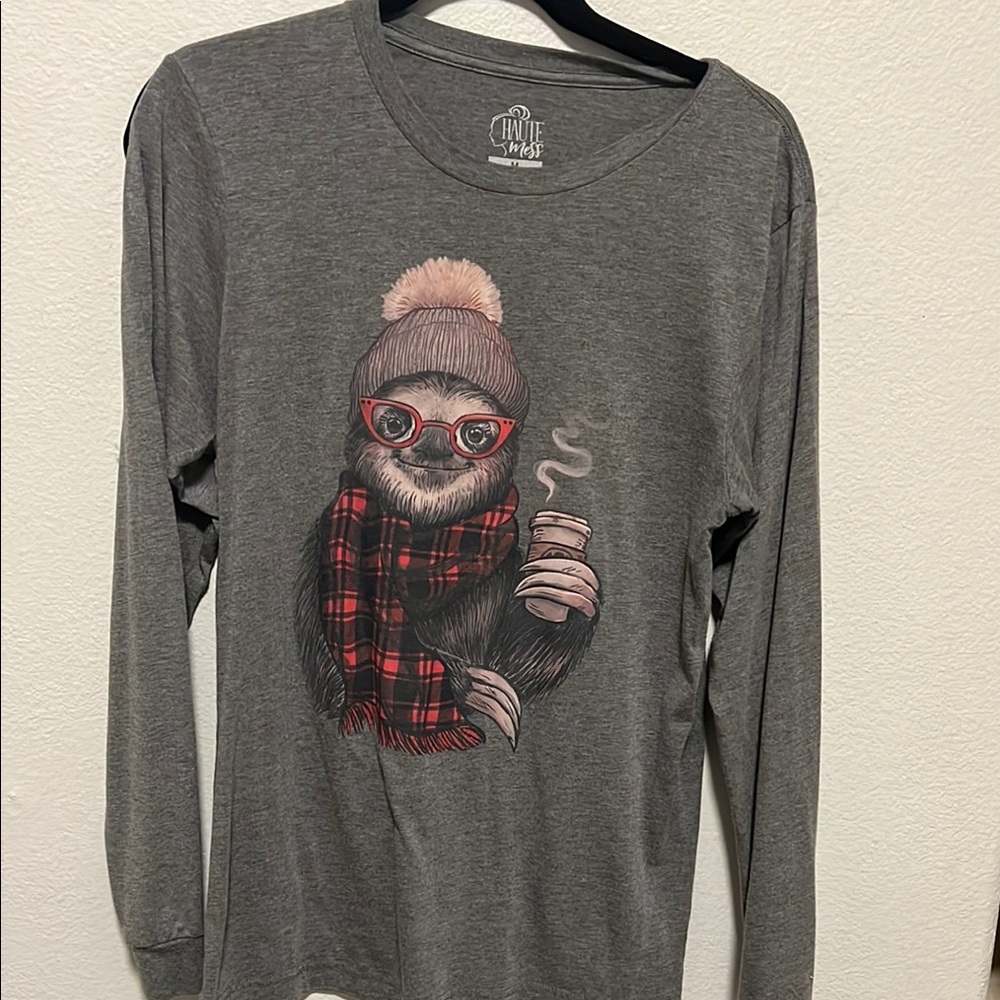 Haute mess Gray Long Sleeve Sloth Graphic Tee size medium